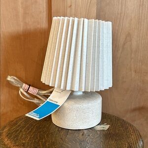 Room Essentials Cream Table Lamp